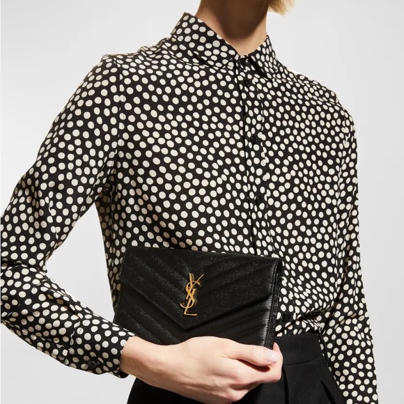 Saint Laurent YSL Monogram Small Wallet on Chain in Grained Leather MINT - Picture 5 of 14